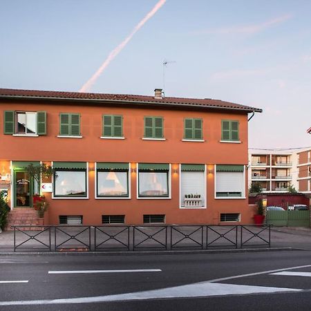 Auberge De La Vallee Francheville (Rhone) Exterior photo