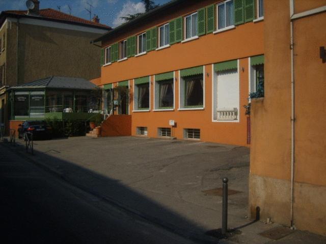 Auberge De La Vallee Francheville (Rhone) Exterior photo