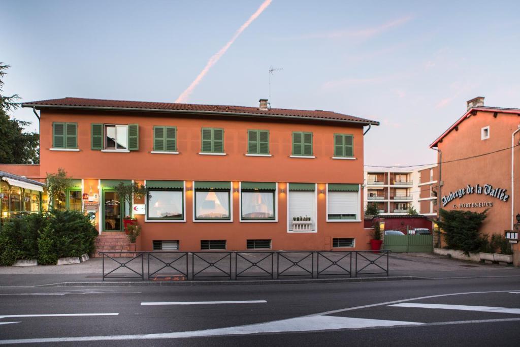 Auberge De La Vallee Francheville (Rhone) Exterior photo